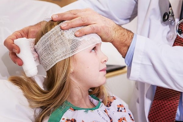 Comprendre les maladies neurodégénératives : causes, symptômes et traitements